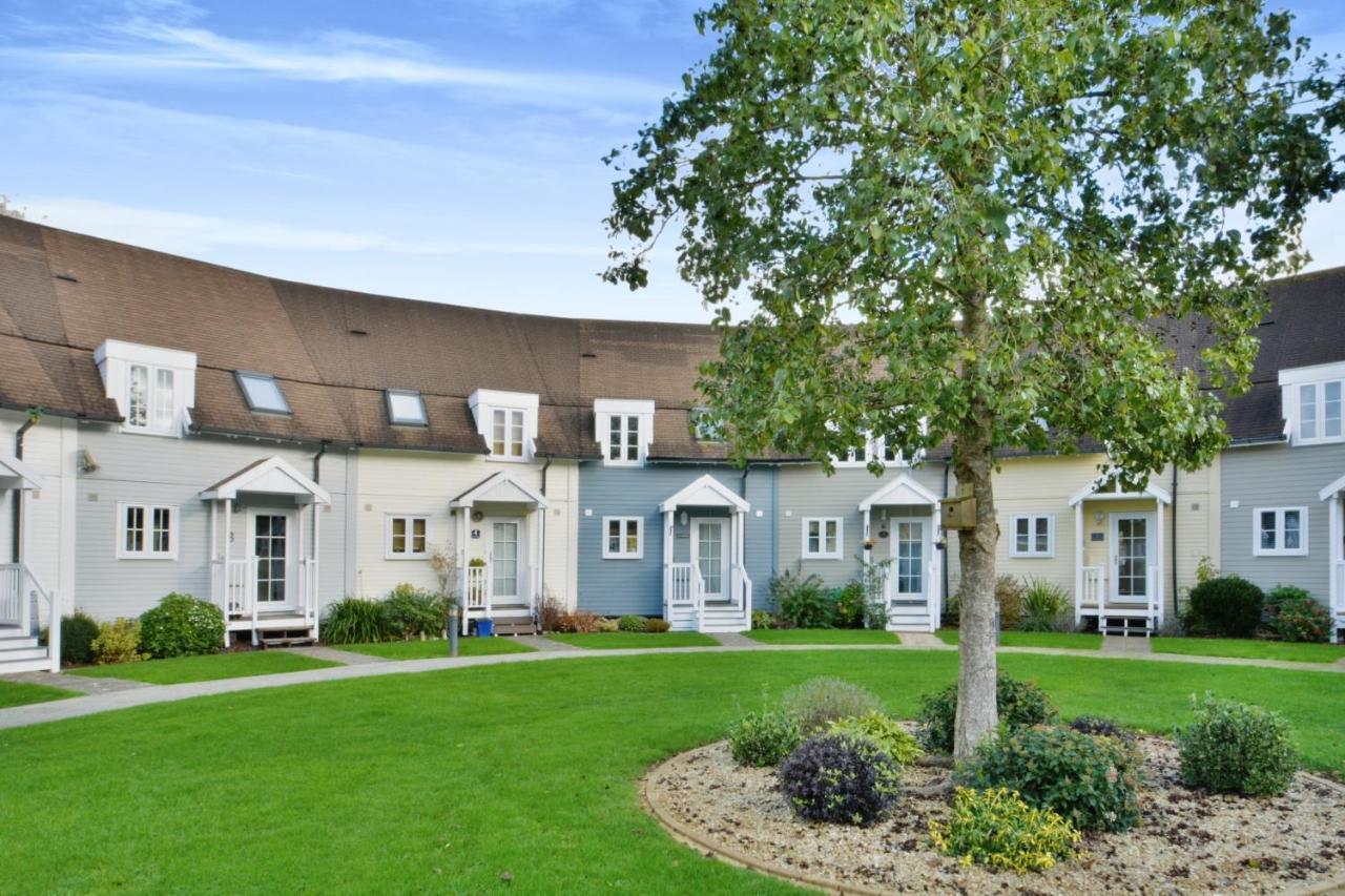 Nyhavn Lakeside Cottage Сайренстер Экстерьер фото